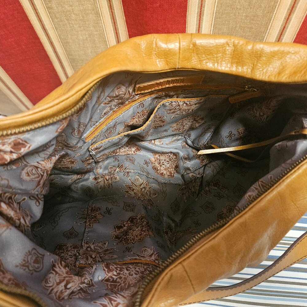 Hobo handbag